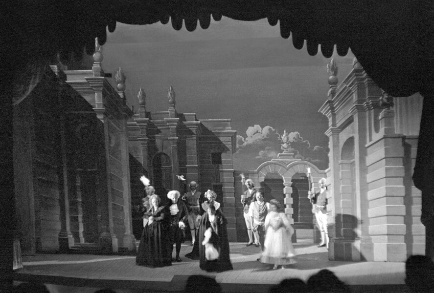 Don Giovanni, 1949 © Henry Ely